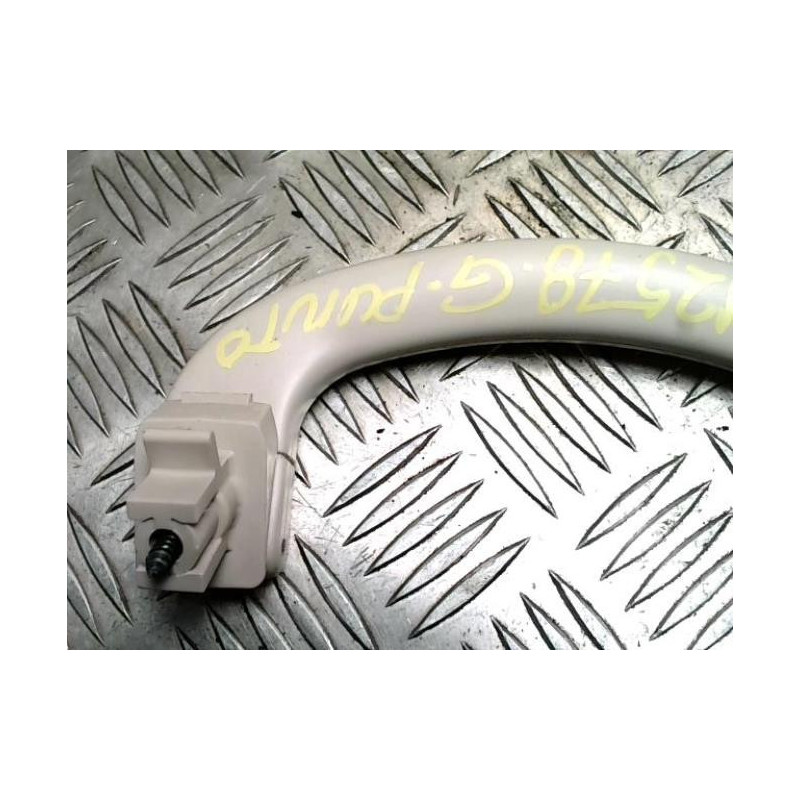 Poignee de maintien avant droit FIAT GRANDE PUNTO d’occasion