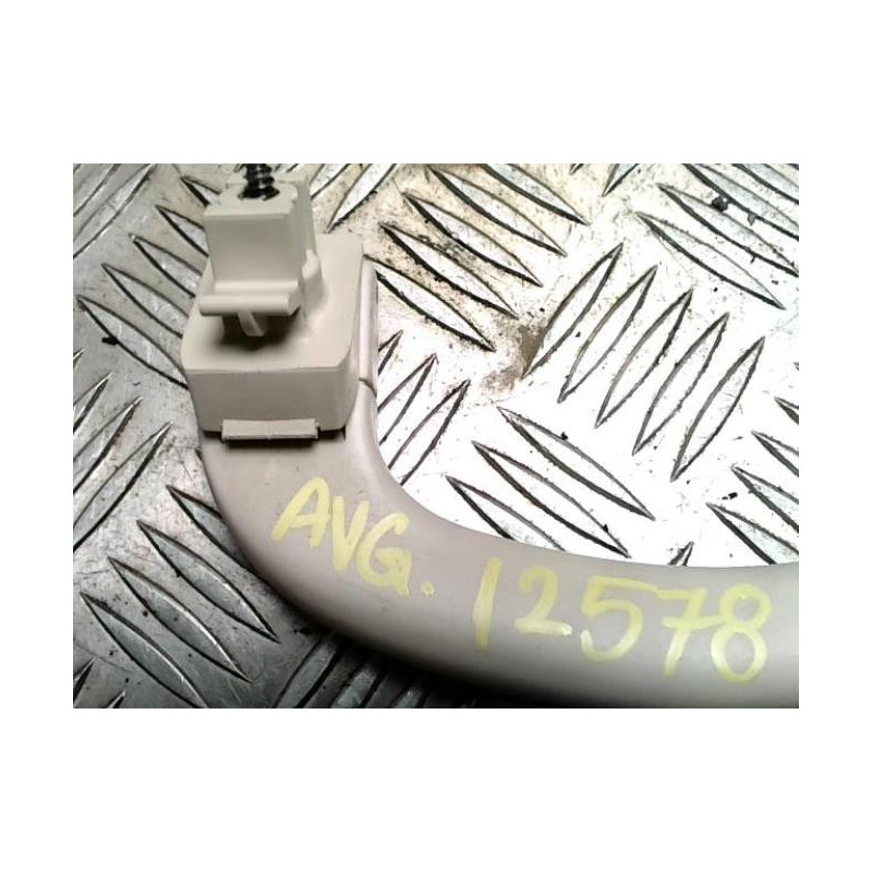 Poignee de maintien avant gauche FIAT GRANDE PUNTO d’occasion