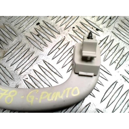Poignee de maintien avant gauche FIAT GRANDE PUNTO d’occasion