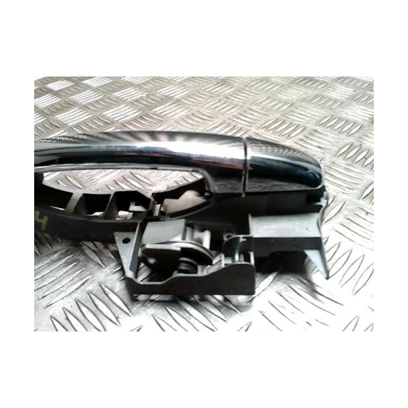 Poignee porte avant droit CITROEN DS3 PHASE 2 d’occasion