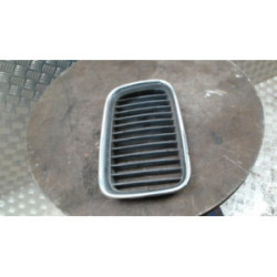 Grille de calandre droite BMW SERIE 3 E36 COMPACT d’occasion