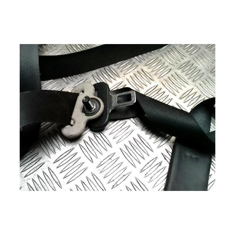 Ceinture avant gauche TOYOTA URBAN CRUISER d’occasion