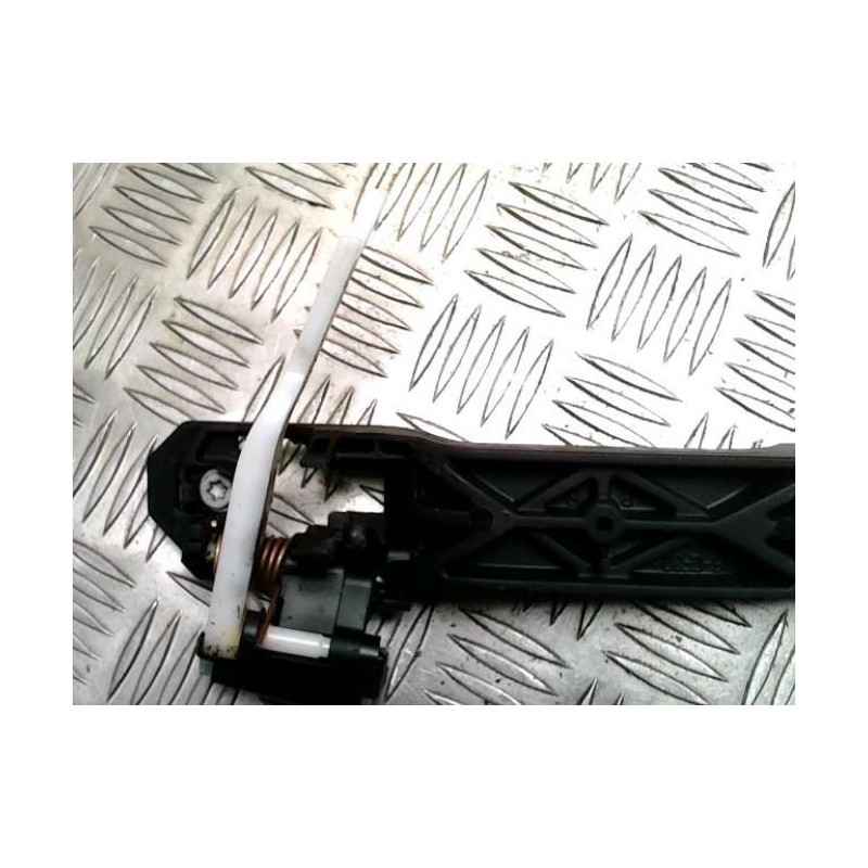 Support poignee porte arriere droite TOYOTA URBAN CRUISER d’occasion