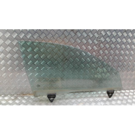 Vitre avant droit AUDI A4 2 PHASE 1 d’occasion