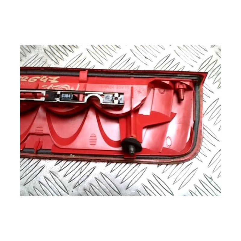 Feu arriere stop central PEUGEOT 207 PHASE 1 BREAK d’occasion
