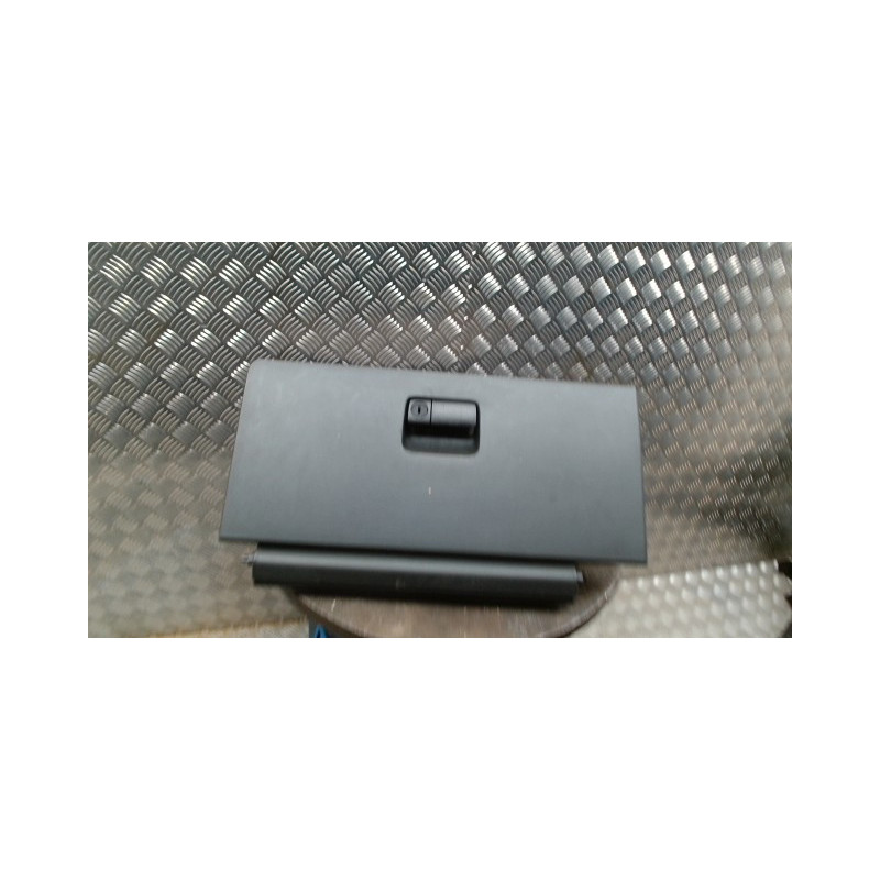 Porte boite a gants NISSAN X-TRAIL 1 PHASE 1 d’occasion