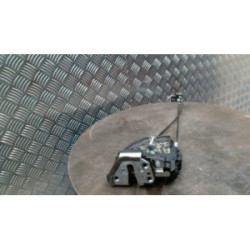 Serrure arriere droit TOYOTA URBAN CRUISER d’occasion