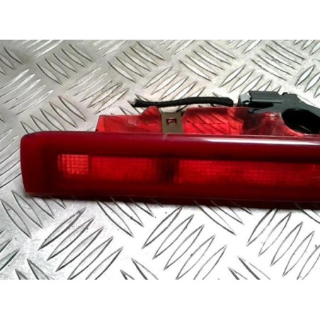 Feu arriere stop central RENAULT CLIO 3 PHASE 1 d’occasion