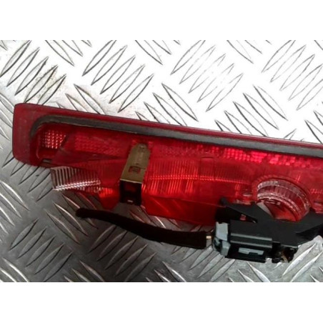 Feu arriere stop central RENAULT CLIO 3 PHASE 1 d’occasion
