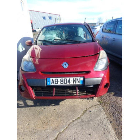 Feu arriere stop central RENAULT CLIO 3 PHASE 1 d’occasion