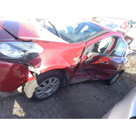 Feu arriere stop central RENAULT CLIO 3 PHASE 1 d’occasion