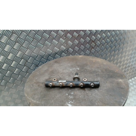 Rampe injection PEUGEOT 206 PHASE 1 BREAK d’occasion