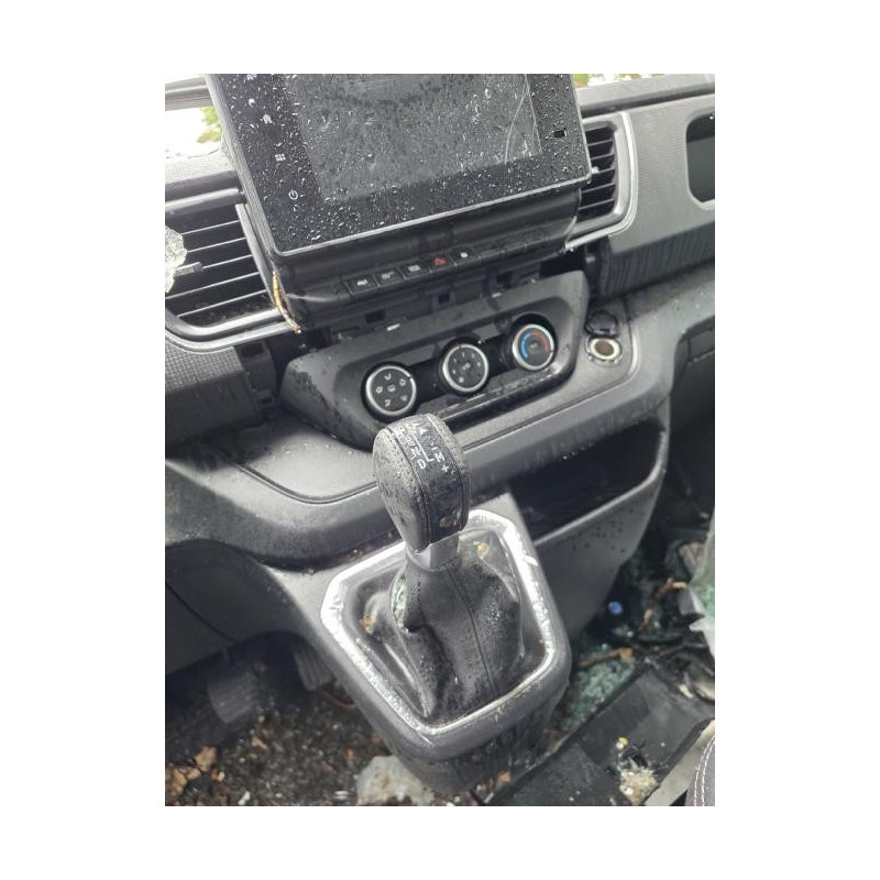 Crosse arriere gauche RENAULT TRAFIC 3 COURT PHASE 2 d’occasion