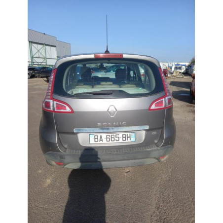 Feu arriere secondaire droit (feux) RENAULT SCENIC 3 PHASE 1 d’occasion