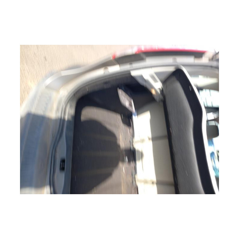 Feu arriere secondaire droit (feux) RENAULT SCENIC 3 PHASE 1 d’occasion
