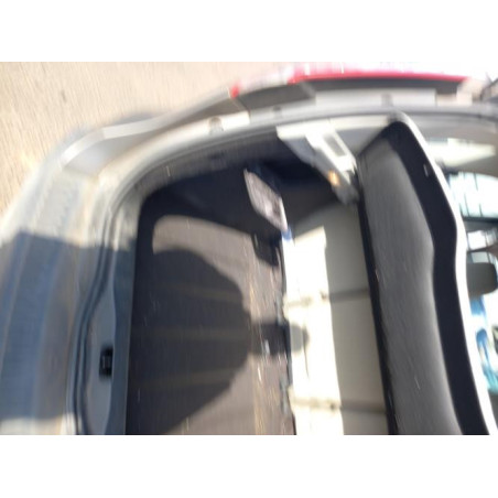 Feu arriere secondaire droit (feux) RENAULT SCENIC 3 PHASE 1 d’occasion