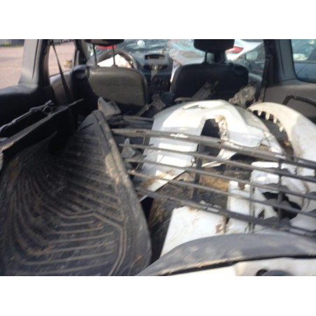 Boite a air RENAULT CLIO 3 PHASE 1 d’occasion