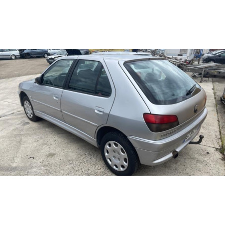 Attelage (boule de remorquage) PEUGEOT 306 PHASE 2 d’occasion