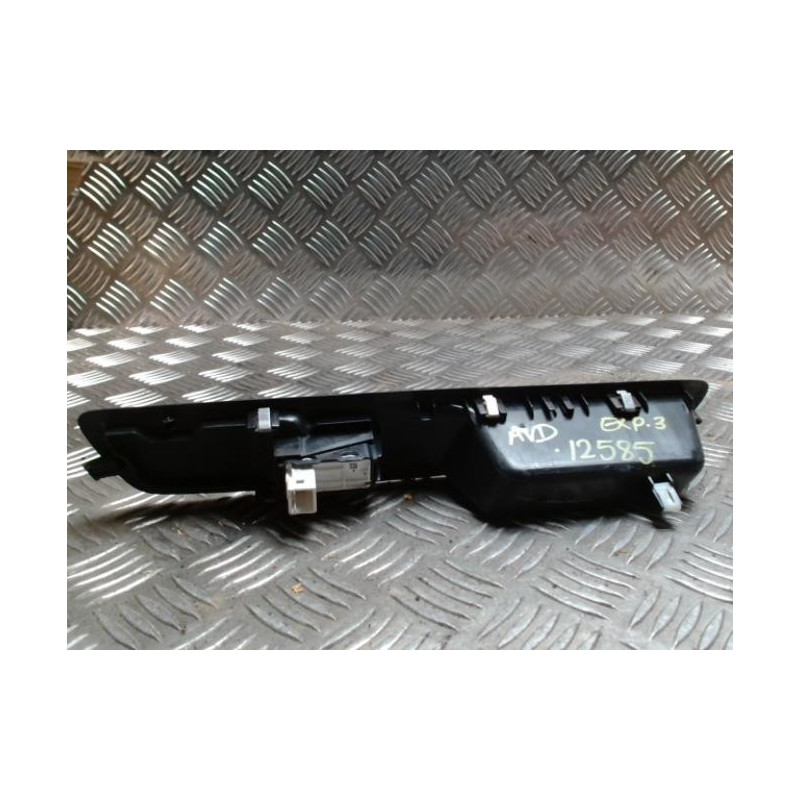 Interrupteur de leve vitre avant droit PEUGEOT EXPERT 3 PHASE 1 d’occasion