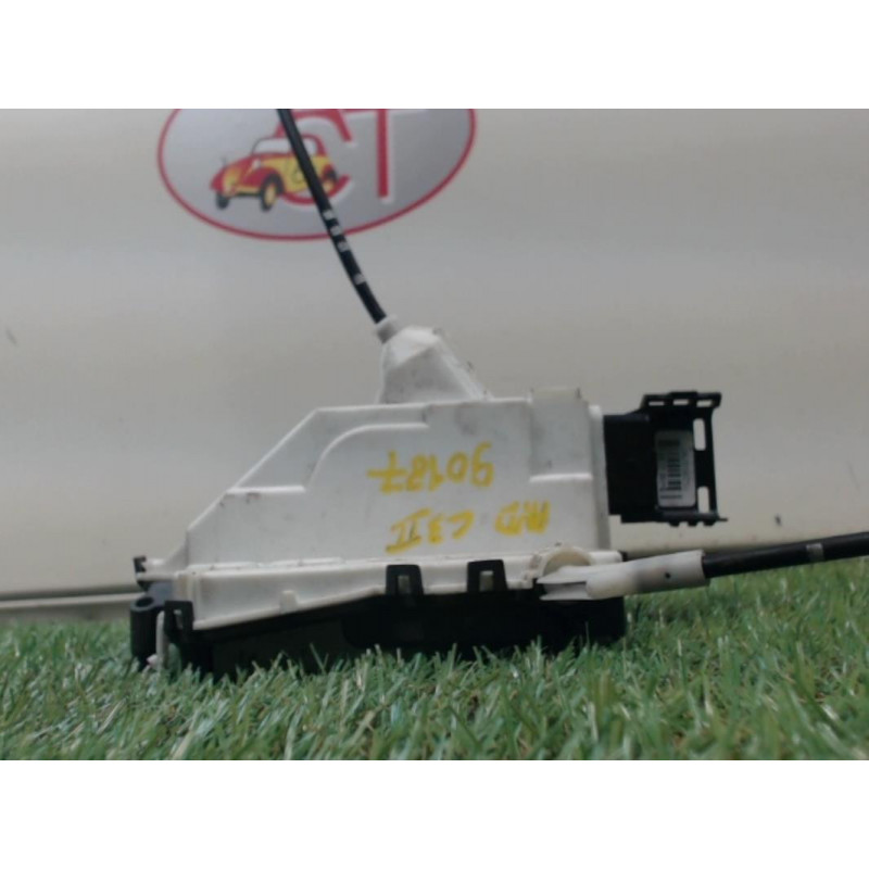 Serrure avant droit CITROEN C3 II PHASE 2 d’occasion