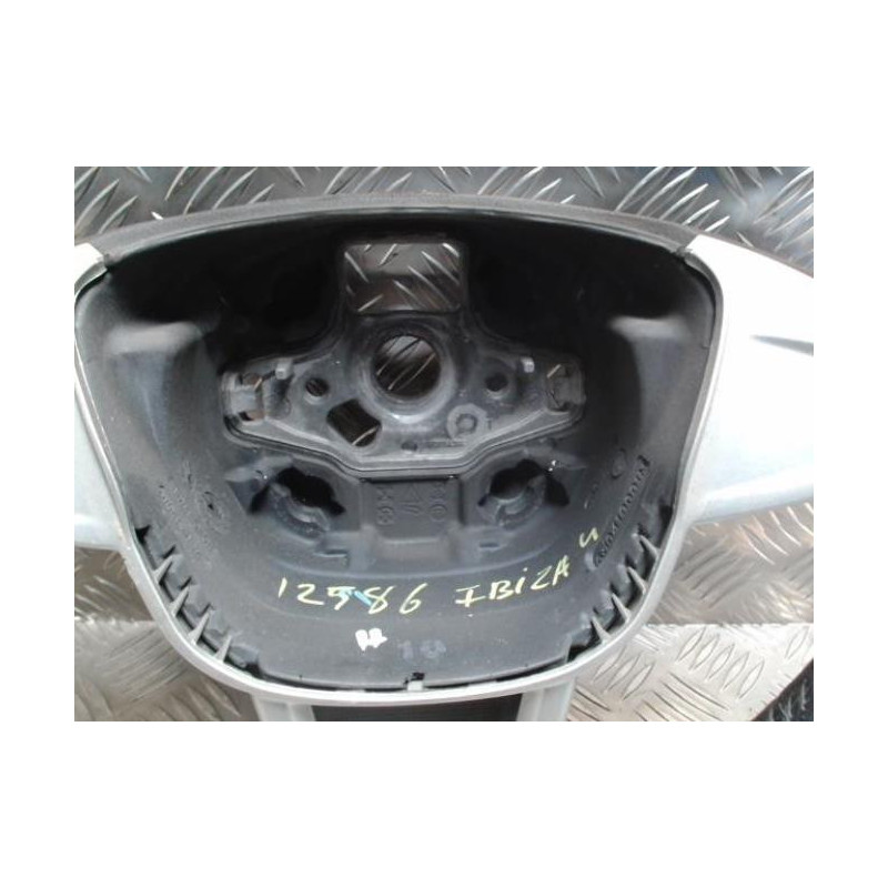 Volant SEAT IBIZA 4 PHASE 1 d’occasion
