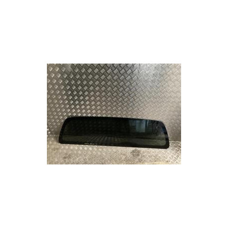 Lunette arriere NISSAN NAVARA 1 PHASE 1 d’occasion
