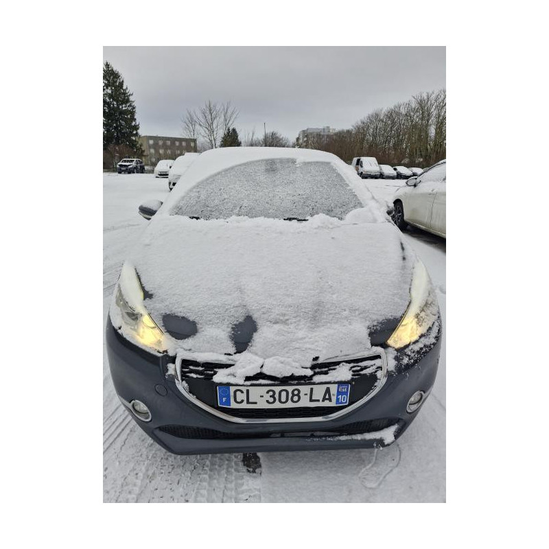 Anti brouillard droit (feux) PEUGEOT 208 1 PHASE 1 d’occasion
