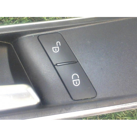 Poignee interieur avant gauche MERCEDES CLASSE GLA (X156) d’occasion