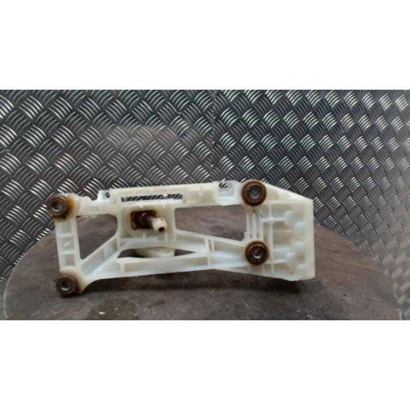 Levier de vitesses TOYOTA RAV4 2 PHASE 2 d’occasion