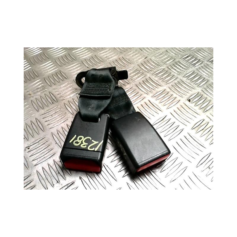 Attache ceinture arriere centrale PEUGEOT 208 1 PHASE 2 d’occasion