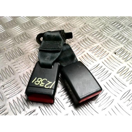Attache ceinture arriere centrale PEUGEOT 208 1 PHASE 2 d’occasion
