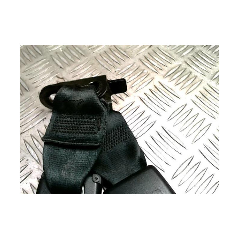 Attache ceinture arriere centrale PEUGEOT 208 1 PHASE 2 d’occasion