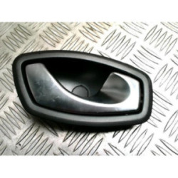 Poignee interieur arriere droit RENAULT CAPTUR 1 PHASE 2 d’occasion