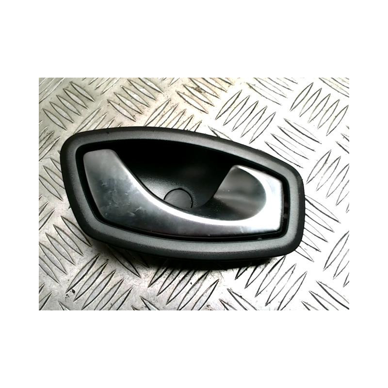 Poignee interieur arriere droit RENAULT CAPTUR 1 PHASE 2 d’occasion