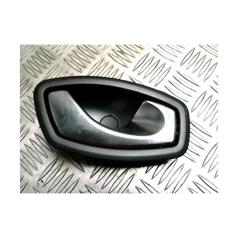 Poignee interieur arriere droit RENAULT CAPTUR 1 PHASE 2 d’occasion