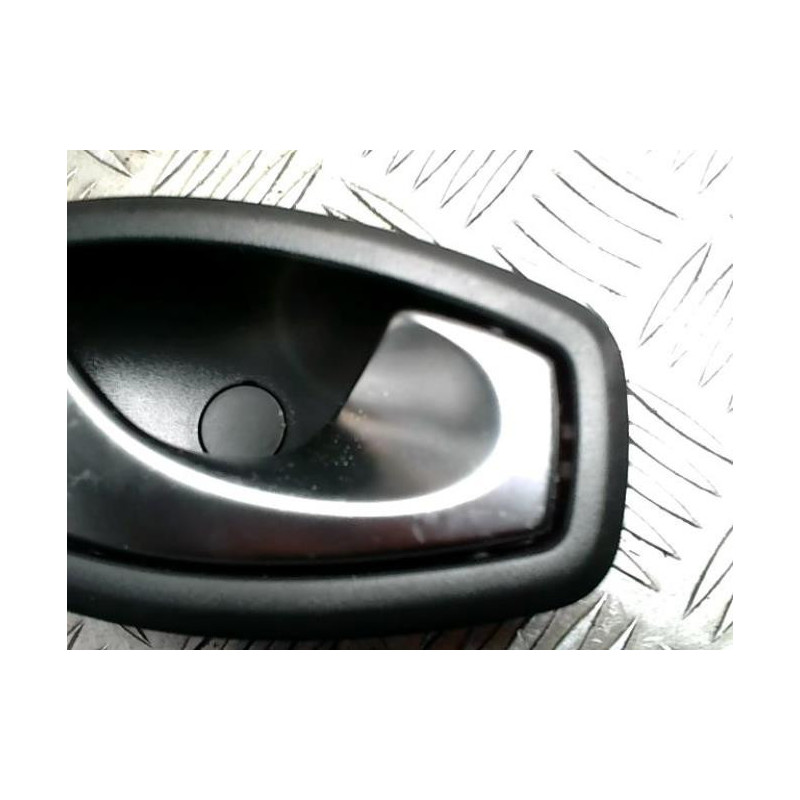 Poignee interieur arriere droit RENAULT CAPTUR 1 PHASE 2 d’occasion