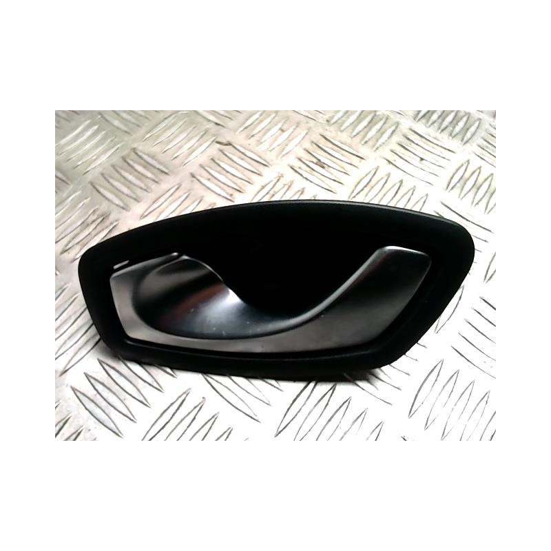 Poignee interieur arriere droit RENAULT CAPTUR 1 PHASE 2 d’occasion