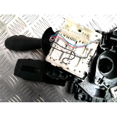 Com (Bloc Contacteur Tournant+Commodo Essuie Glace+Commodo Phare) RENAULT CAPTUR 1 PHASE 2 d’occasion