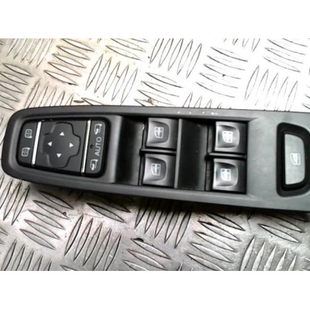 Interrupteur de leve vitre avant gauche RENAULT CAPTUR 1 PHASE 2 d’occasion