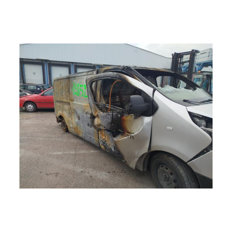 Verin de coffre RENAULT TRAFIC 3 COURT PHASE 2 d’occasion