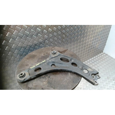 Triangle avant droit RENAULT TRAFIC 3 COURT PHASE 2 d’occasion