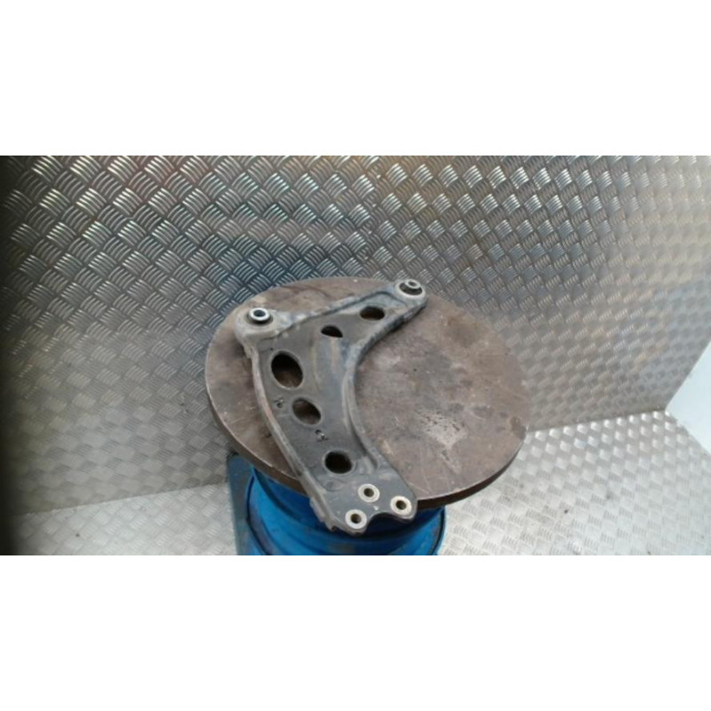 Triangle avant droit RENAULT TRAFIC 3 COURT PHASE 2 d’occasion