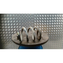 Ressort de suspension arriere gauche RENAULT MASTER 2 PHASE 2 d’occasion