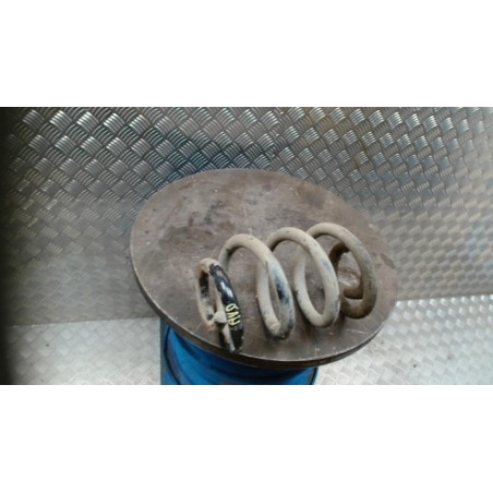 Ressort de suspension arriere gauche RENAULT MASTER 2 PHASE 2 d’occasion
