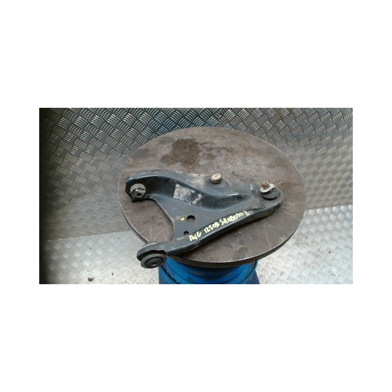 Triangle avant gauche DACIA SANDERO 2 PHASE 2 d’occasion