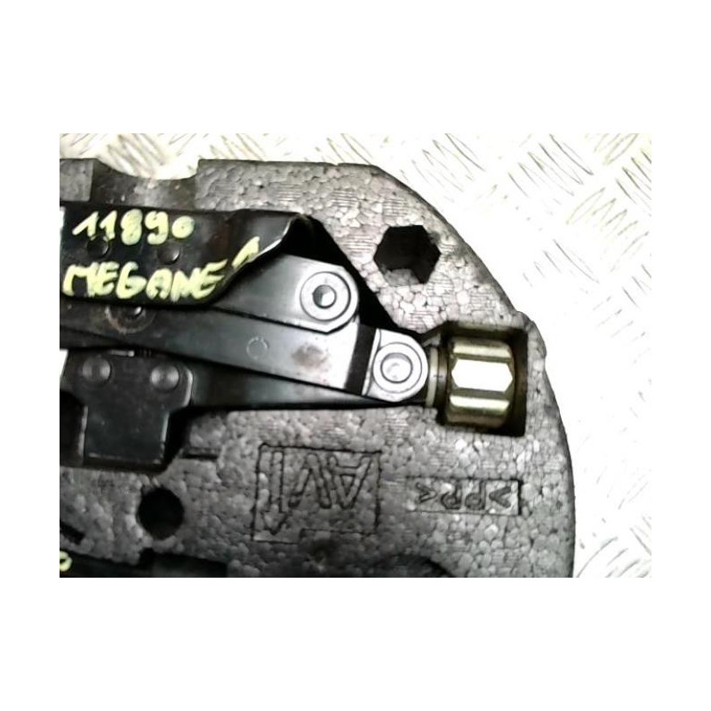 Cric (Ensemble depannage) RENAULT MEGANE 1 PHASE 1 d’occasion