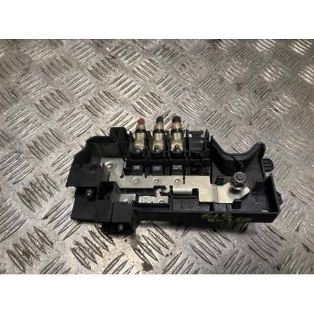 Porte fusible MERCEDES CLASSE GLB 247 d’occasion