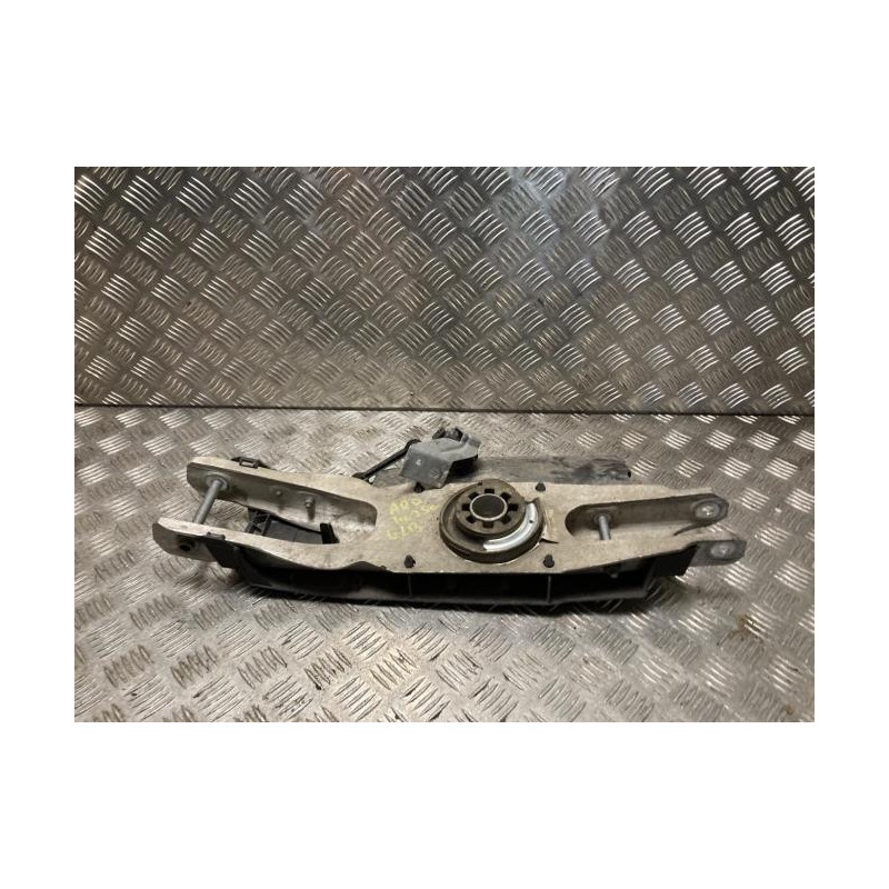 Triangle superieur avant droit MERCEDES CLASSE GLB 247 d’occasion