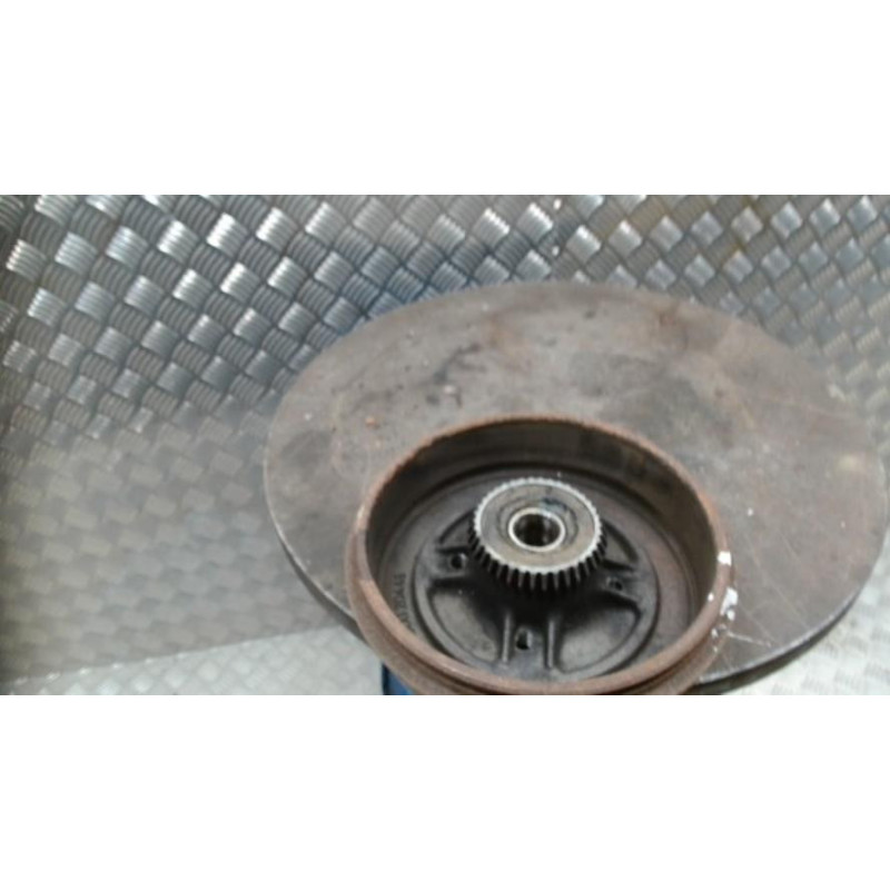Tambour arriere droit RENAULT TWINGO 1 PHASE 3 d’occasion