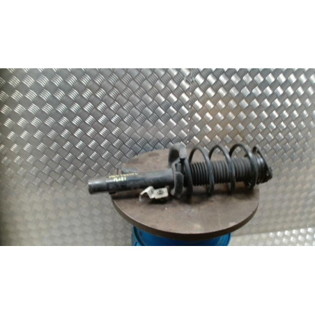 Amortisseur avant gauche FORD FOCUS 2 PHASE 1 d’occasion